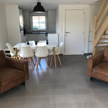 Vlak Aan Plopsaland En De Zee De Panne