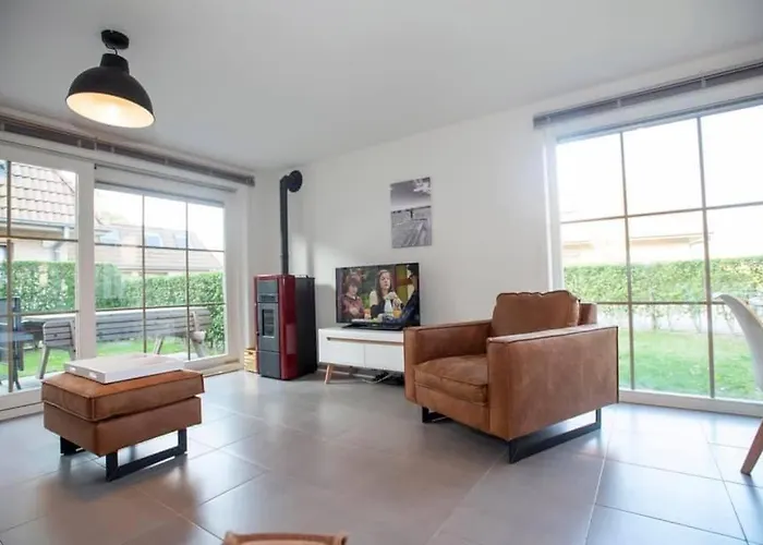 Vlak Aan Plopsaland En De Zee * De Panne