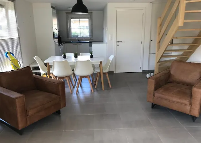 Vlak Aan Plopsaland En De Zee De Panne